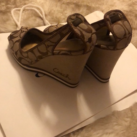 Coach wedge heals - Picture 4 of 7
